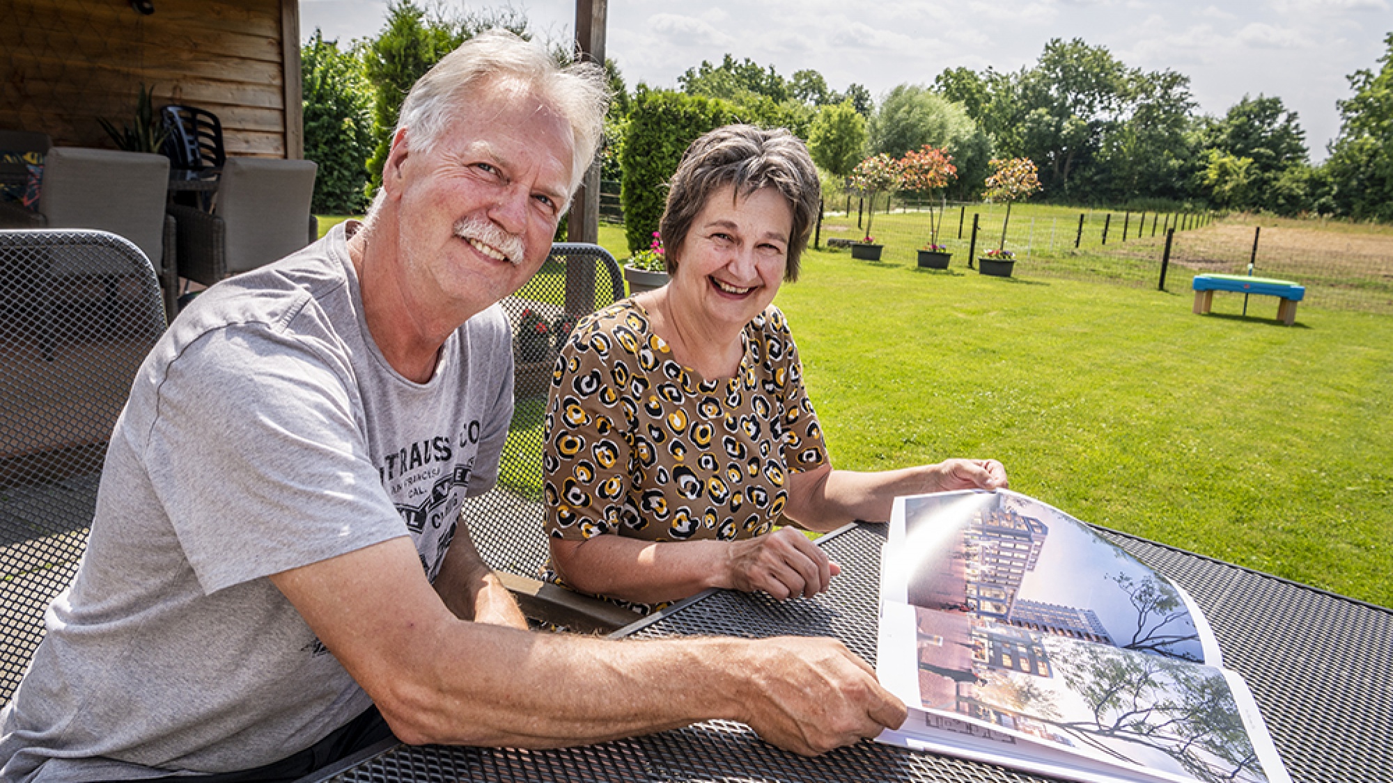 Hans en Annemarie van Nuland, de eerste eigenaren van een appartement in de woontoren